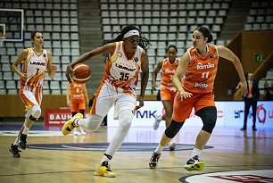 UMMC defeated Famila in the starting EuroLeague Group C match 