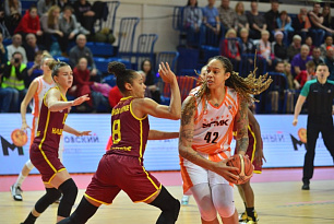 UMMC defeated Nadezhda seven times during season 