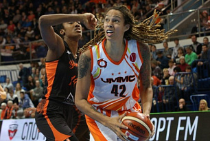 UMMC secured a confident win over French Bourges Basket 