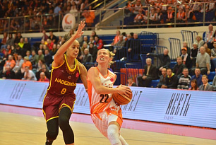 UMMC upset Nadezhda for the fifth time in the season 