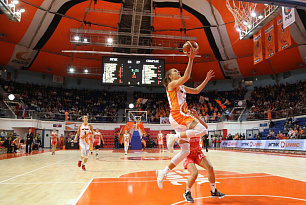 UMMC celebrated the first domestic Premier-League victory